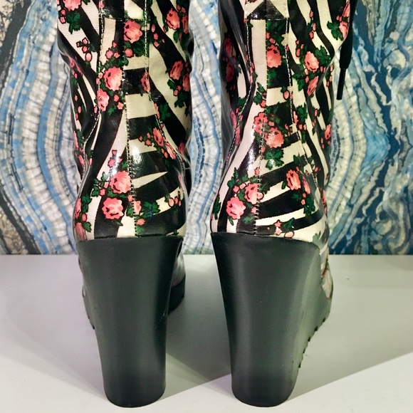 SOLD Betseyville Betsey Johnson Tall Knee Wedge Rain Boots Animal Floral Roses - Picture 5 of 7
